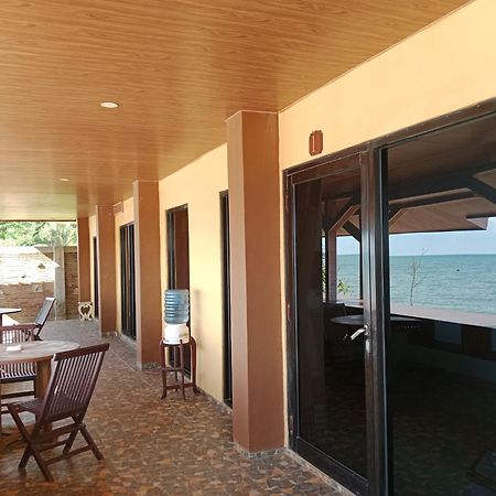 Omah Laut Bondo Jepara - By The Beach, Direct View Of The Sea, Great Base For Water Sports Margokerto Eksteriør billede
