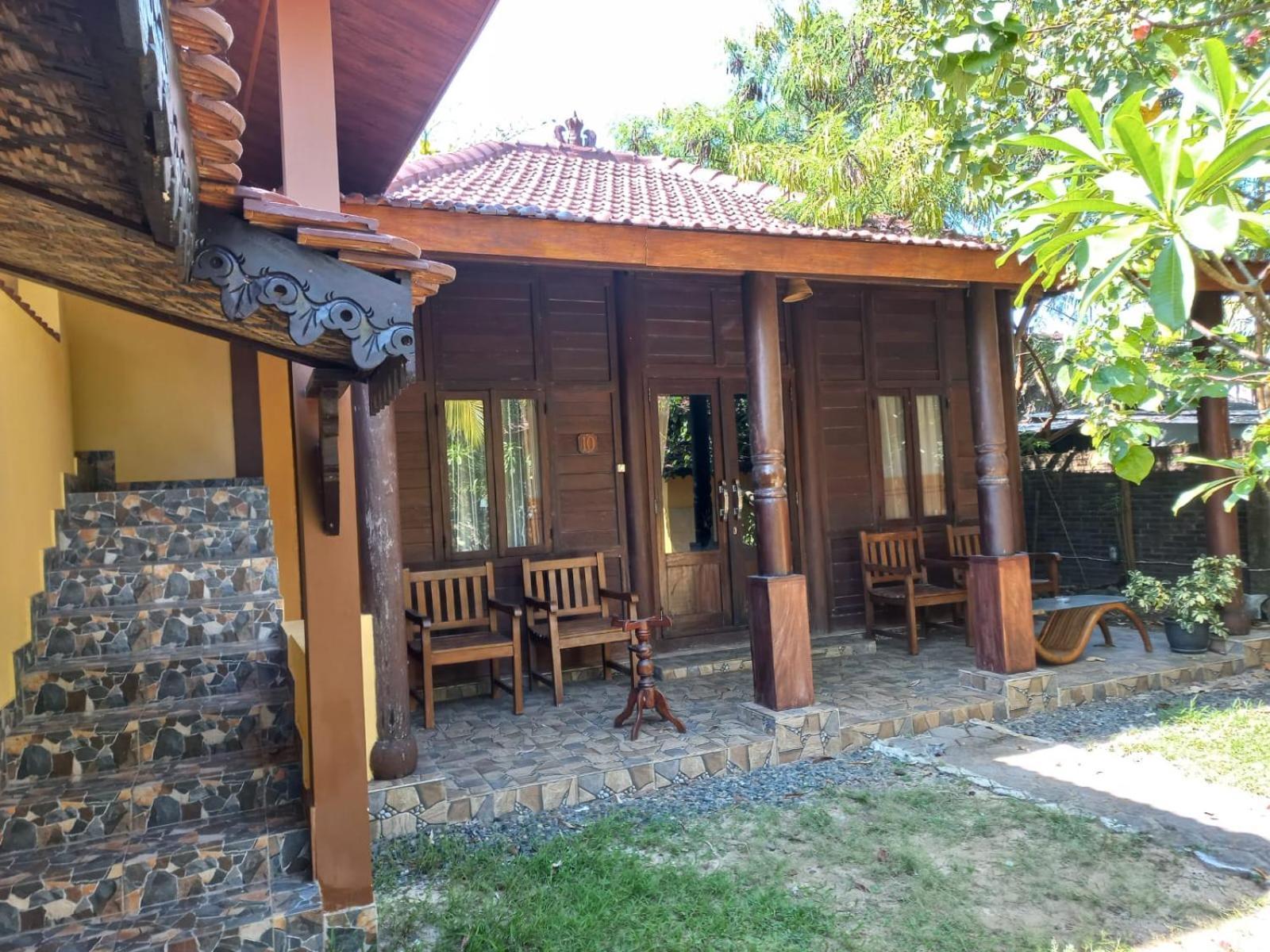 Omah Laut Bondo Jepara - By The Beach, Direct View Of The Sea, Great Base For Water Sports Margokerto Eksteriør billede