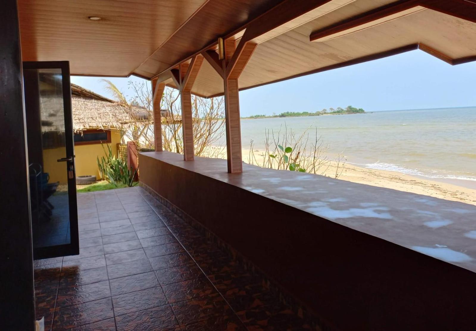 Omah Laut Bondo Jepara - By The Beach, Direct View Of The Sea, Great Base For Water Sports Margokerto Eksteriør billede